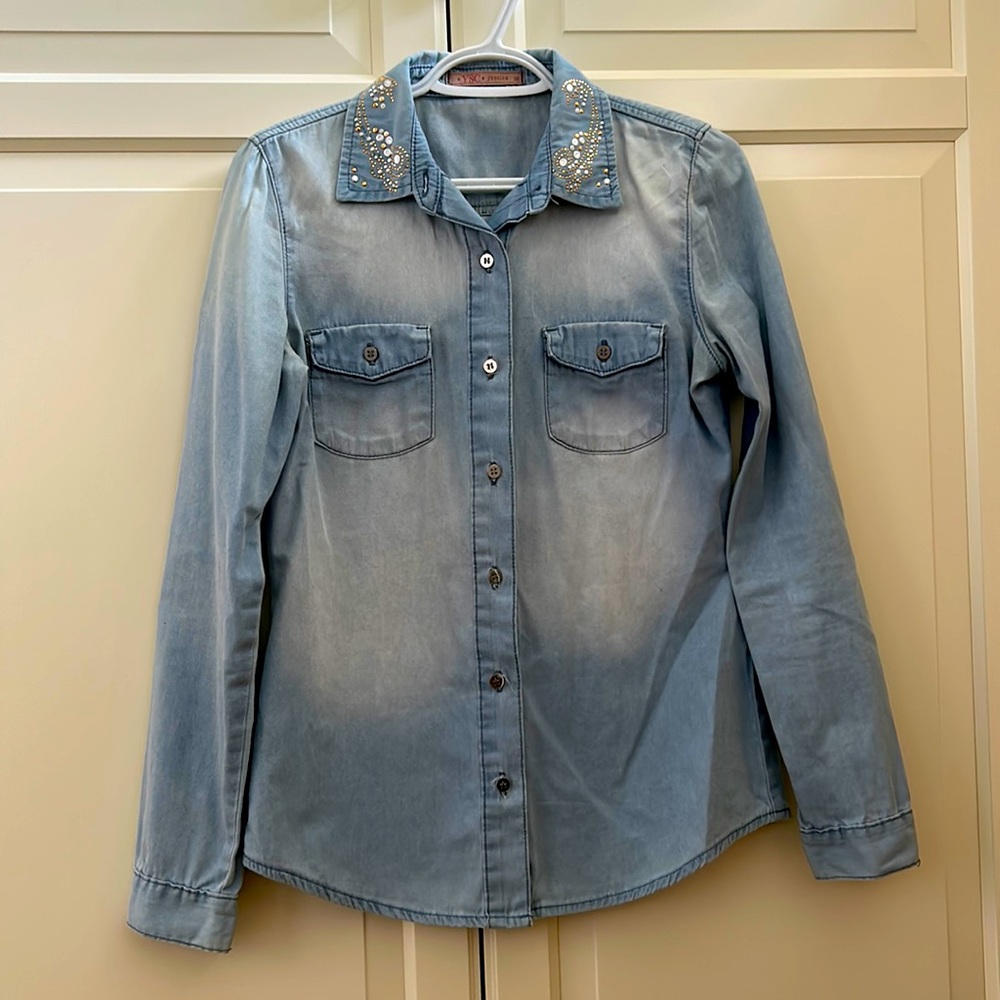 Jeans Shirt! In perfect condition and shape. Fits pretty well!